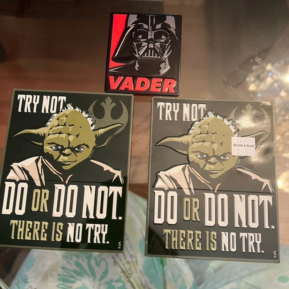 Star Wars Yoda and Vader magnets - Black, Green, Red